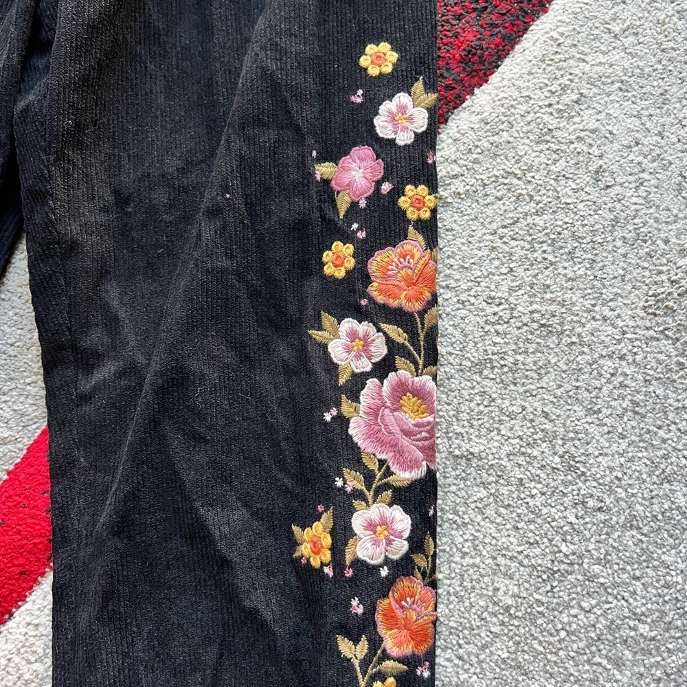 Savanna Jane Black Corduroy Floral Embroidered Joggers - Picture 3 of 4
